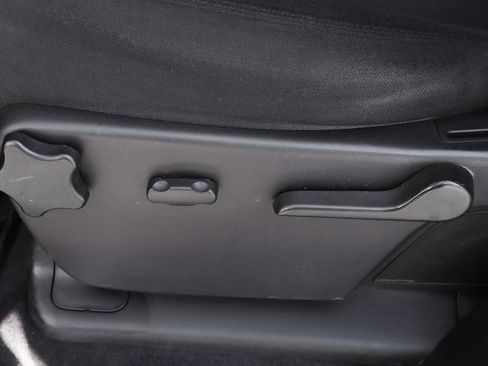 Used 2013 Chevrolet Silverado 1500 LT image 18