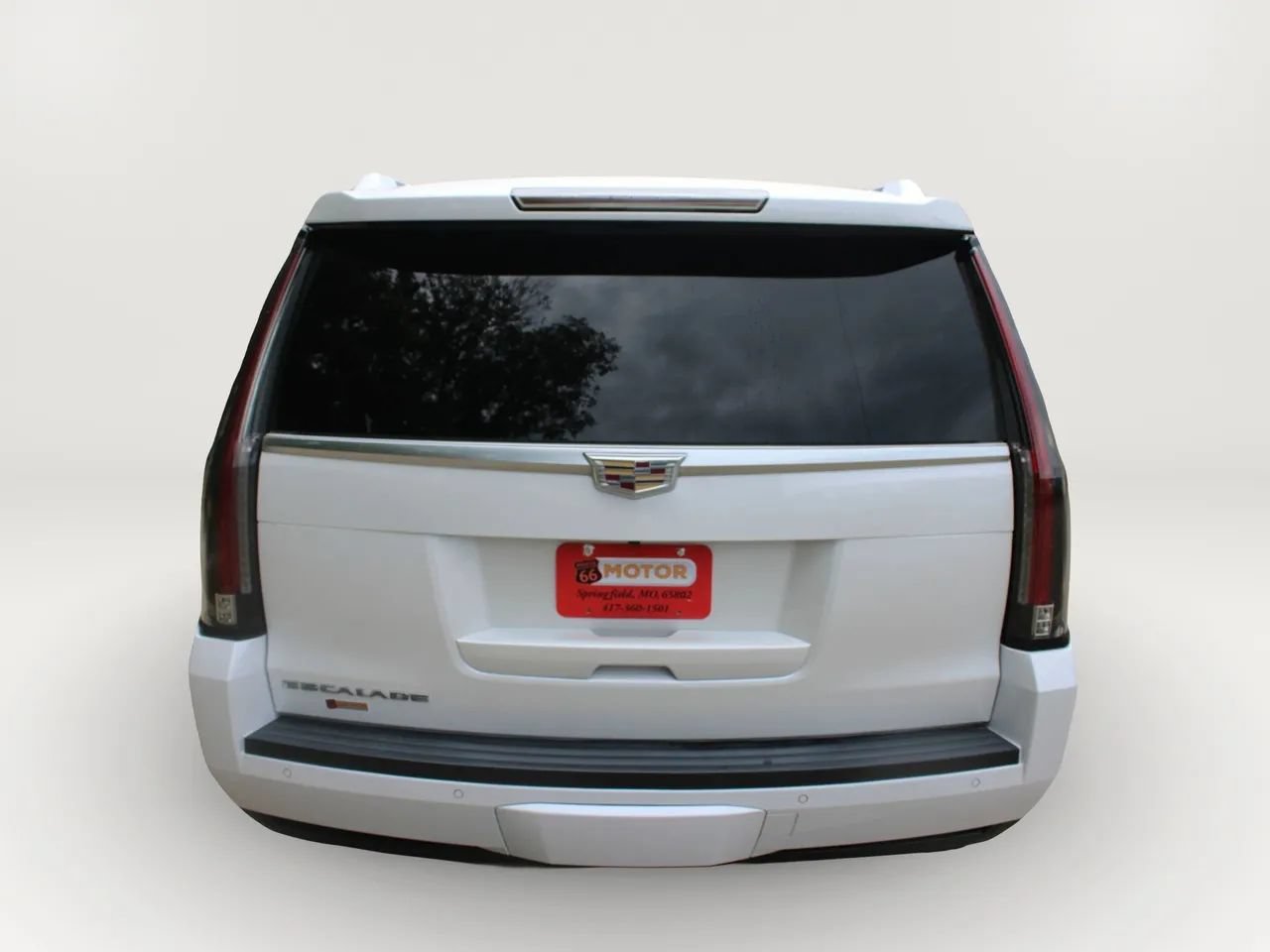 Used 2016 Cadillac Escalade Premium AWD/4WD image 7