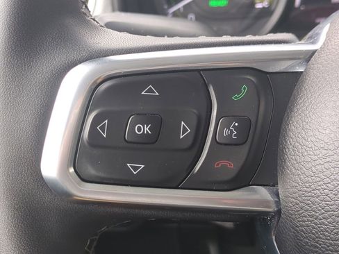 Used 2025 Jeep Wrangler Unlimited Sahara w/ Safety Group AWD/4WD image 27