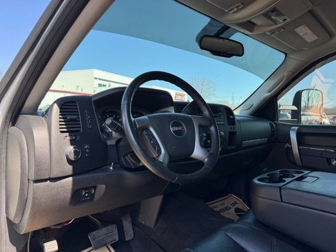 Used 2013 GMC Sierra 2500 SLE w/ SLE Preferred Package image 14