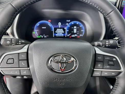 New 2026 Toyota Highlander Limited AWD/4WD image 15