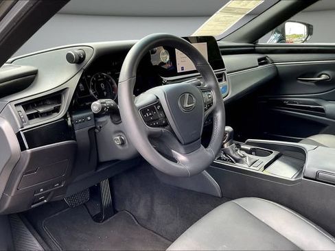 Used 2024 Lexus ES 350 w/ Premium Package FWD image 19