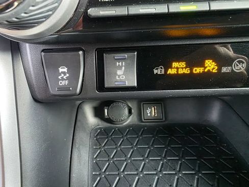 Used 2025 Toyota RAV4 XLE Premium w/ Weather Package AWD/4WD image 32