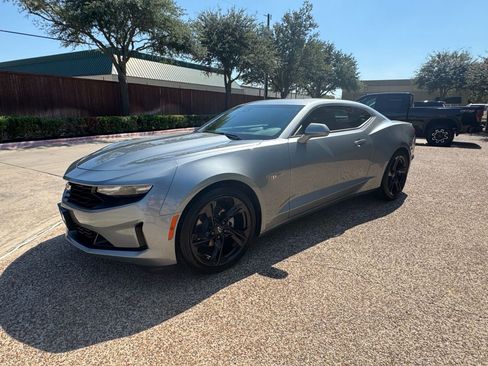 Used 2024 Chevrolet Camaro LT image 9