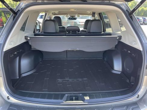Used 2019 Subaru Forester Touring AWD/4WD image 33