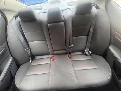 Used 2025 Nissan Altima 2.5 SV FWD image 39