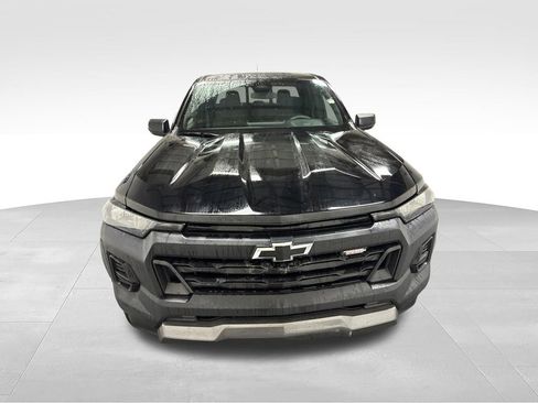 Used 2023 Chevrolet Colorado Trail Boss w/ Advanced Trailering Package AWD/4WD image 2