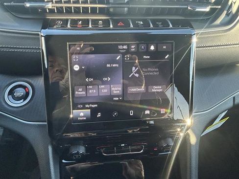 New 2025 Jeep Grand Cherokee Laredo image 15