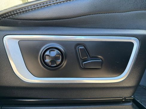 Used 2020 RAM 1500 Laramie image 26