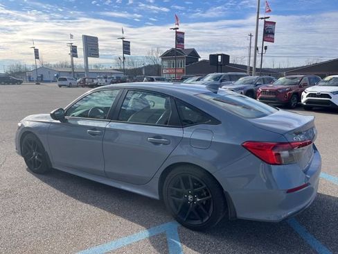 Used 2024 Honda Civic Sport image 6