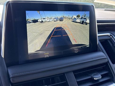 Used 2024 Chevrolet Suburban LT image 13