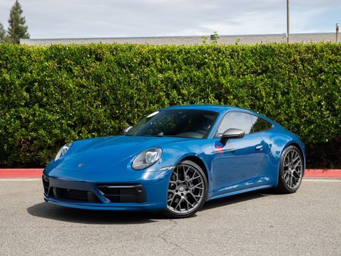 Certified 2024 Porsche 911 Carrera T RWD image 1