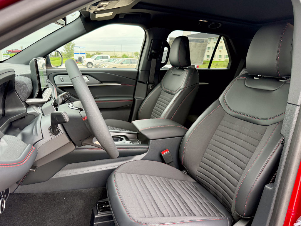 New 2027 Ford Explorer ST-Line w/ Premium Package AWD/4WD image 11