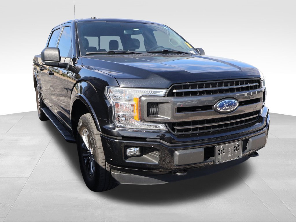 Used 2018 Ford F150 XLT w/ Equipment Group 302A Luxury AWD/4WD image 11