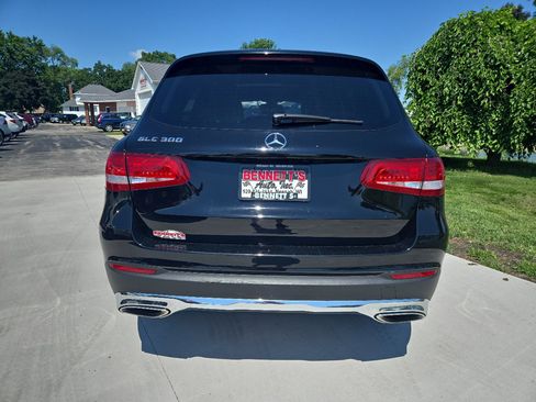 Used 2017 Mercedes-Benz GLC 300 w/ Premium 1 Package image 4