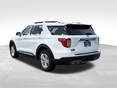 Certified 2023 Ford Explorer XLT w/ Equipment Group 202A image 4