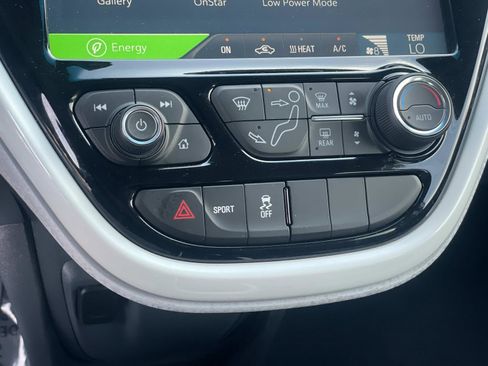 Used 2020 Chevrolet Bolt LT image 17