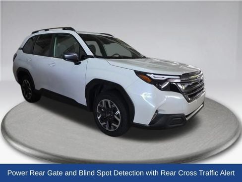 Used 2026 Subaru Forester Premium AWD/4WD image 11