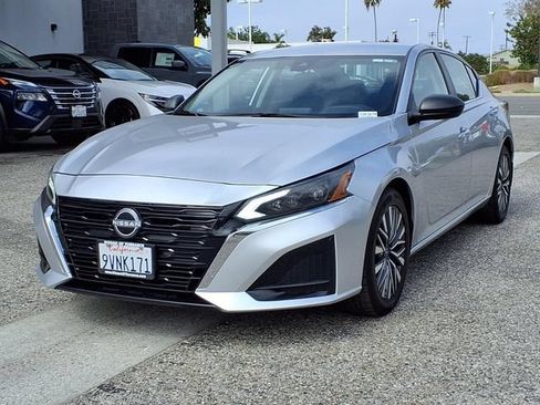 Used 2024 Nissan Altima 2.5 SV FWD image 29