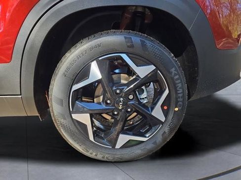 New 2026 Kia Seltos S image 17