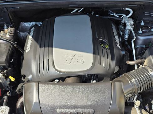 Used 2016 Dodge Durango R/T w/ Technology Group AWD/4WD image 9