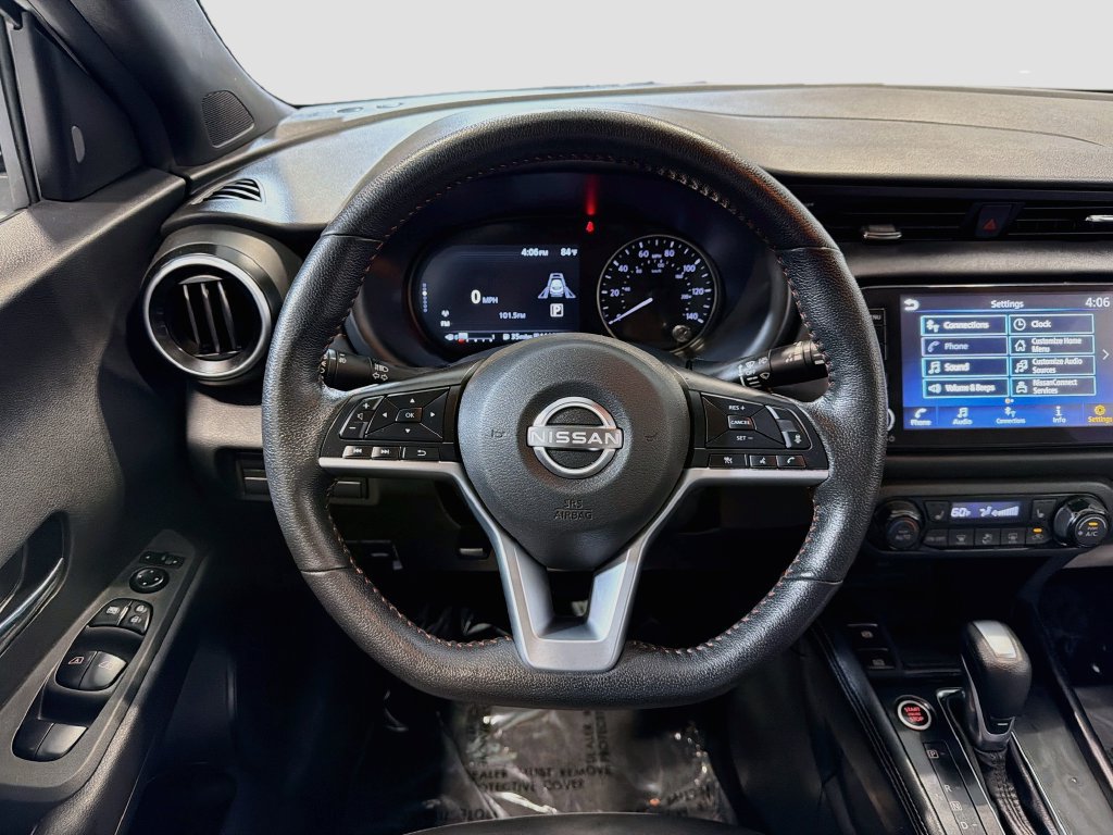 Used 2023 Nissan Kicks SR w/ SR Premium Package FWD image 18