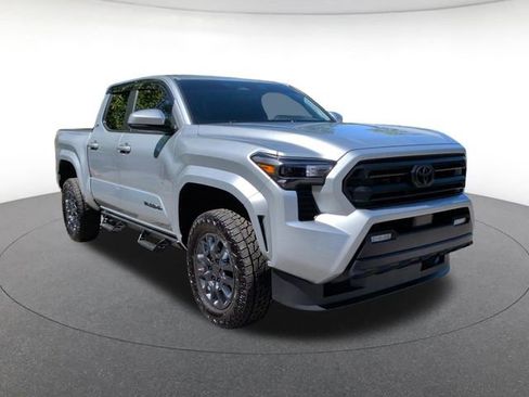 Used 2026 Toyota Tacoma SR5 RWD image 4