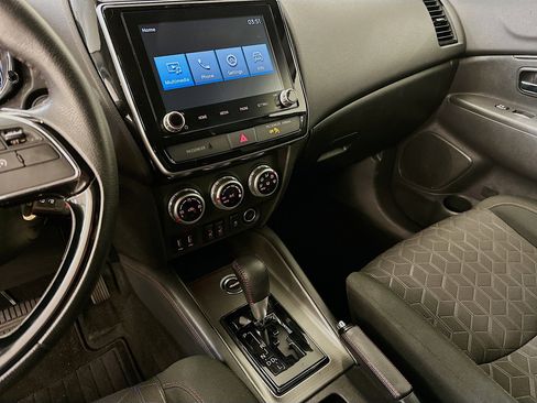 Used 2025 Mitsubishi Outlander Sport LE AWD/4WD image 25