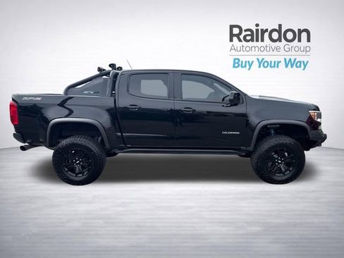 Used 2018 Chevrolet Colorado ZR2 w/ ZR2 Midnight Special Edition AWD/4WD image 8