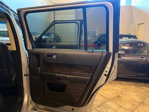 Used 2019 Ford Flex Limited image 67