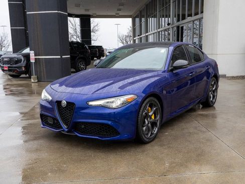 Used 2021 Alfa Romeo Giulia Ti Sport image 3