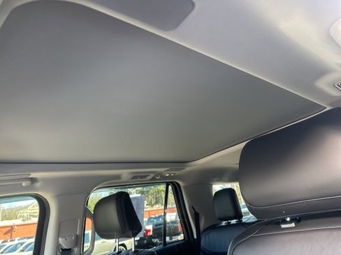 Used 2025 Ford Expedition Max Platinum w/ Driver's Package image 16