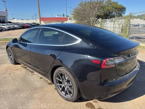Used 2018 Tesla Model 3 Long Range image 7