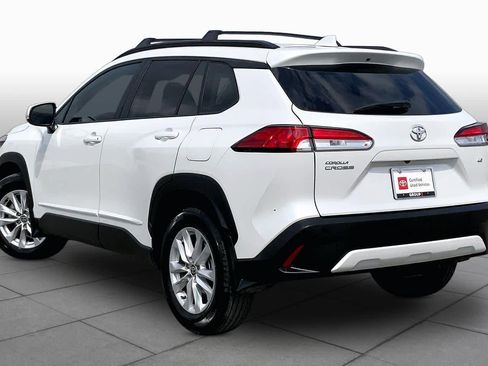 Used 2023 Toyota Corolla Cross LE image 12