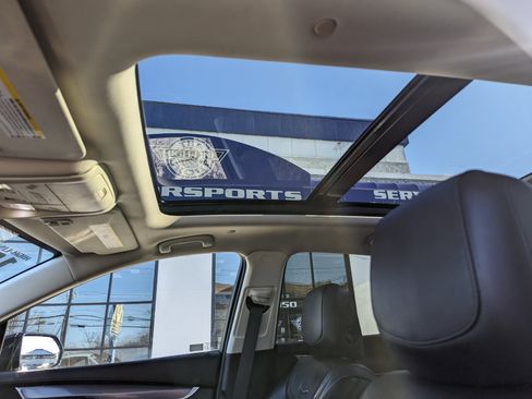 Used 2019 Cadillac XT5 Luxury image 26