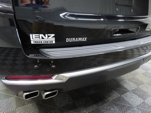 Used 2025 Chevrolet Suburban High Country w/ Sun And Tow Package image 48