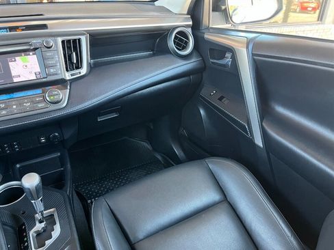 Used 2015 Toyota RAV4 Limited AWD/4WD image 18