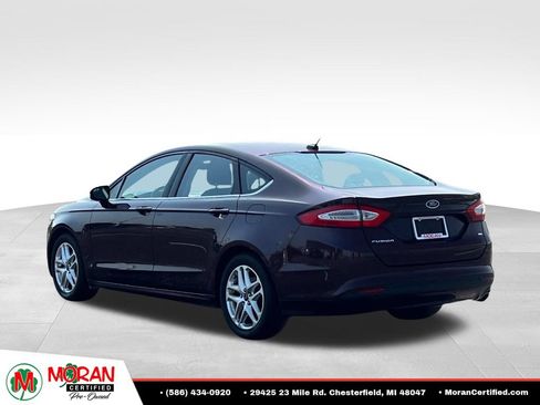Used 2013 Ford Fusion SE FWD image 4