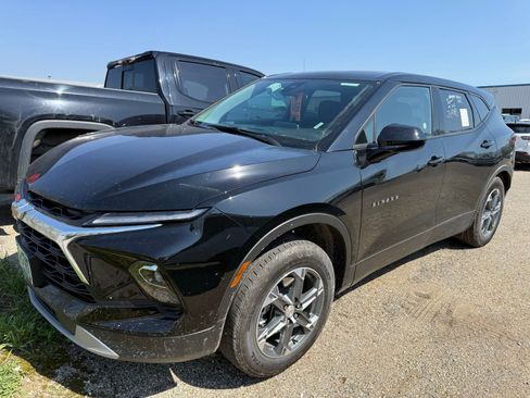 Used 2025 Chevrolet Blazer LT AWD/4WD image 5