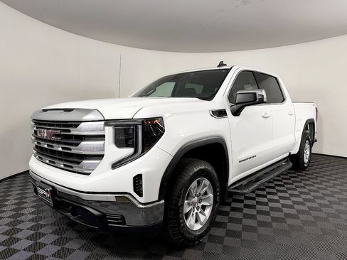 Used 2023 GMC Sierra 1500 SLE AWD/4WD image 2