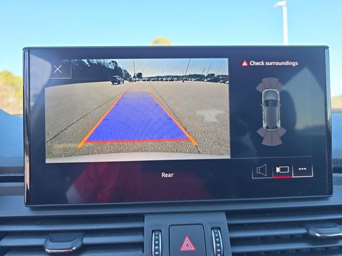 Used 2022 Audi Q5 2.0T Premium image 22