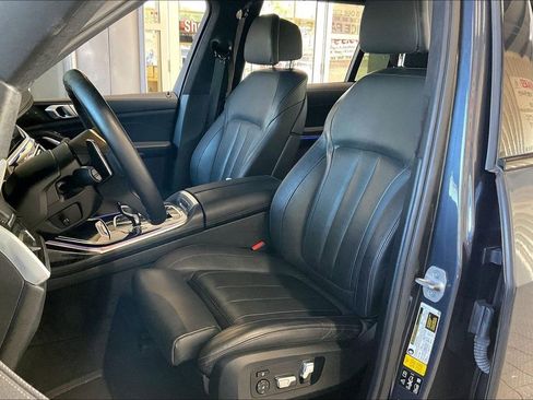 Used 2021 BMW X7 M50i w/ Cold Weather Package AWD/4WD image 3