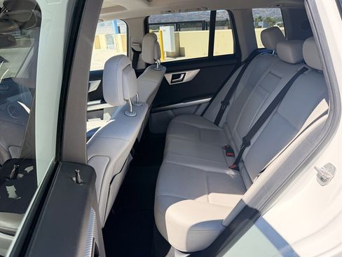 Used 2014 Mercedes-Benz GLK 350 2WD image 27