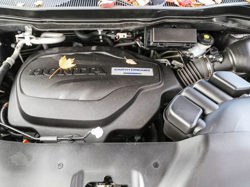 Used 2017 Honda Pilot Touring image 26