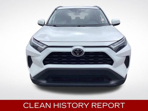 Used 2022 Toyota RAV4 XLE image 3