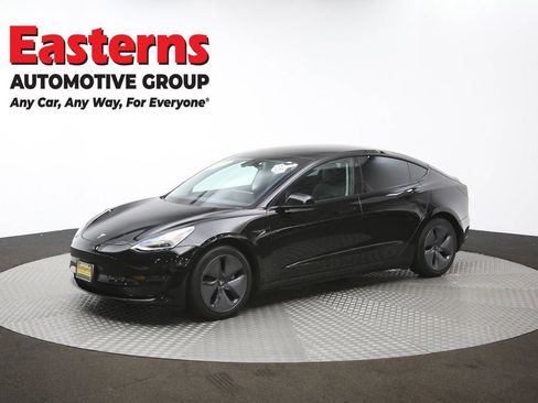 Used 2021 Tesla Model 3 Standard Range Plus image 55