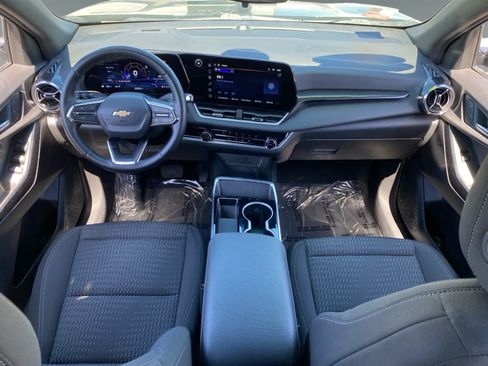 Used 2025 Chevrolet Equinox LT AWD/4WD image 10