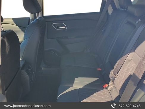 New 2026 Nissan Rogue Platinum w/ Platinum Premium Package image 25