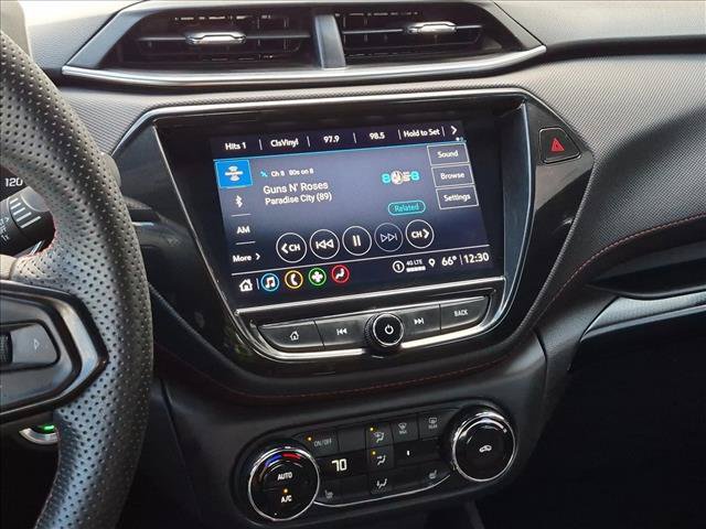 Used 2023 Chevrolet TrailBlazer RS w/ Sun and Liftgate Package FWD image 14