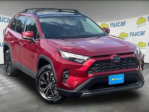 Used 2022 Toyota RAV4 Limited AWD/4WD image 1